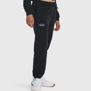 Under Armour Project Rock Women’s Black Jogger Sweatpants Size L Loose Fit NWT